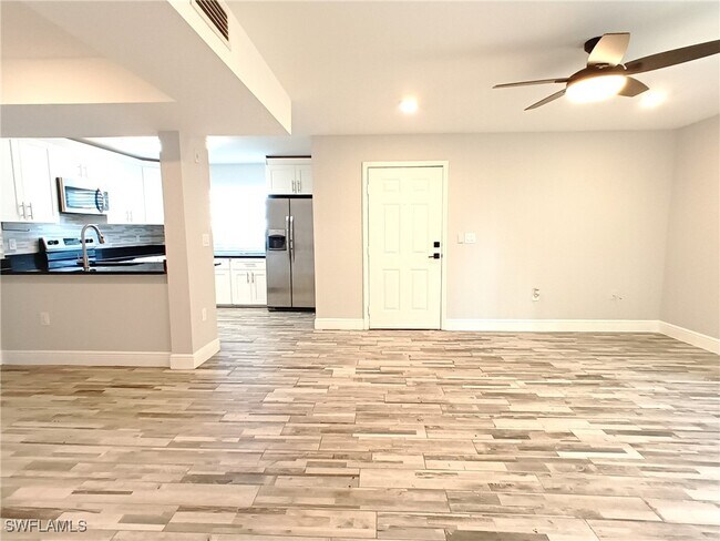 Building Photo - 3407 Winkler Ave