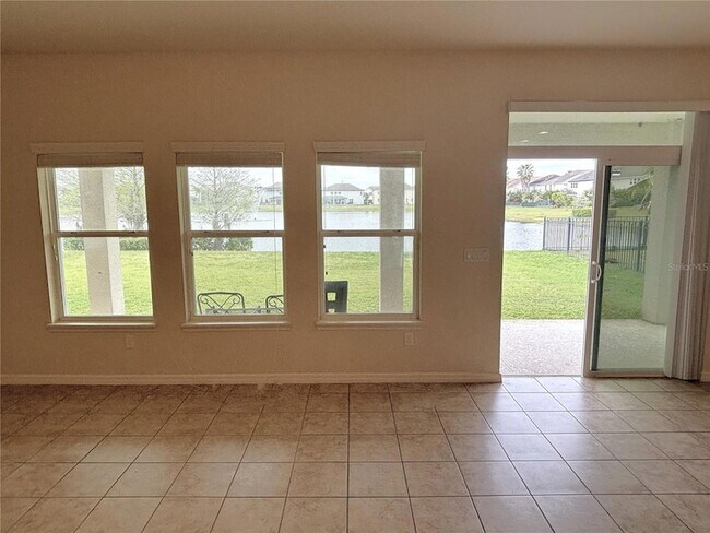 Foto del edificio - 19363 Fallglo Dr