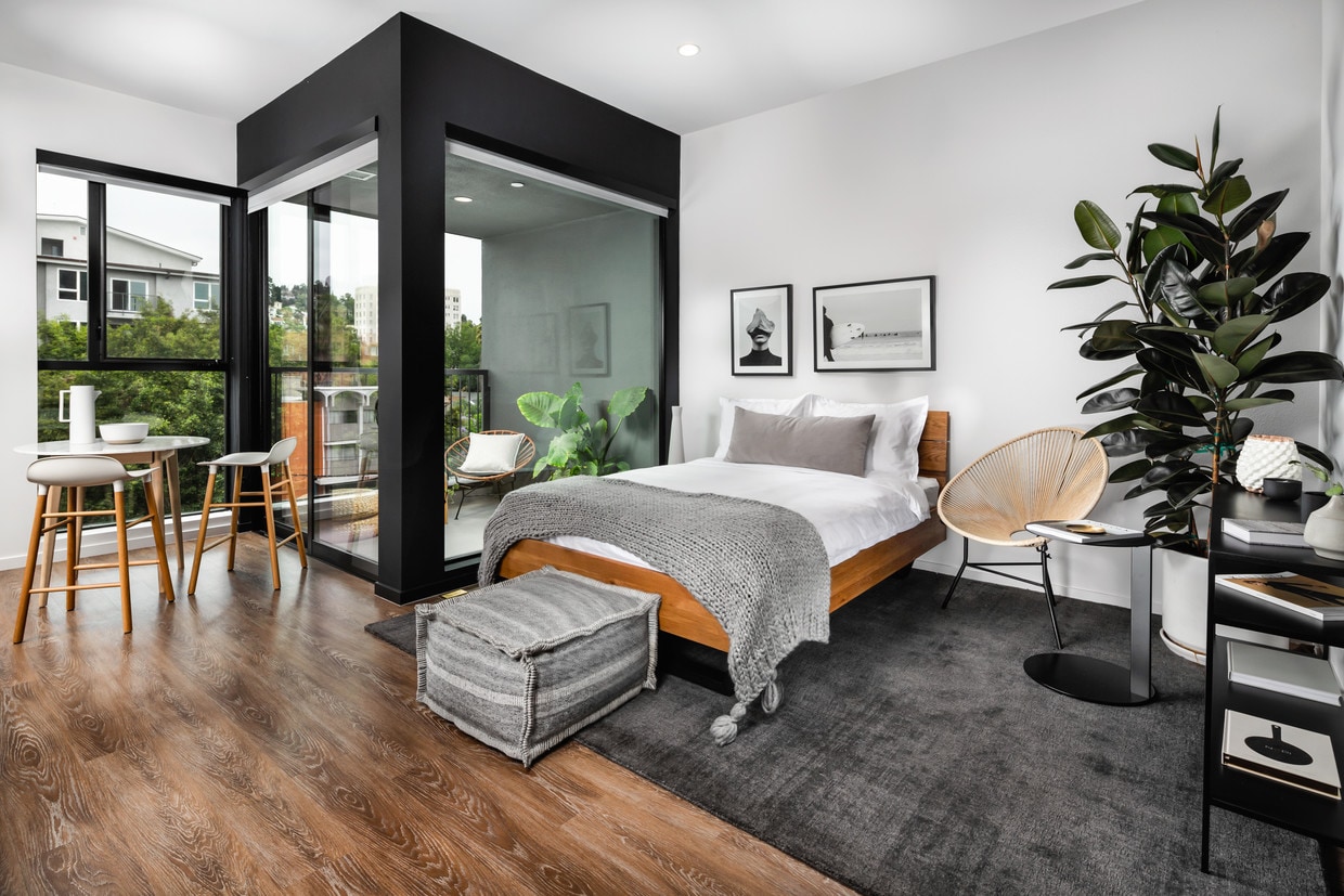 Primary Photo - Line Lofts