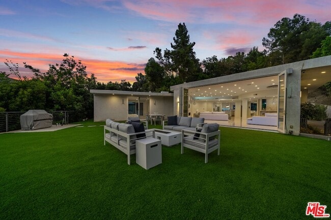 Photo - 1040 Montego Dr House