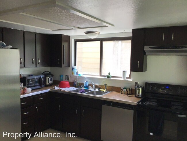 Building Photo - 3 br, 2.5 bath House - 4239 S. Kittredge S...