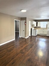 Building Photo - 5412 Market St