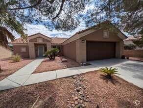 Building Photo - 10113 Cresent Creek Dr