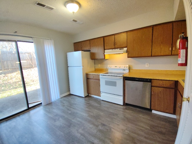 Building Photo - 81 Duiguid Dr