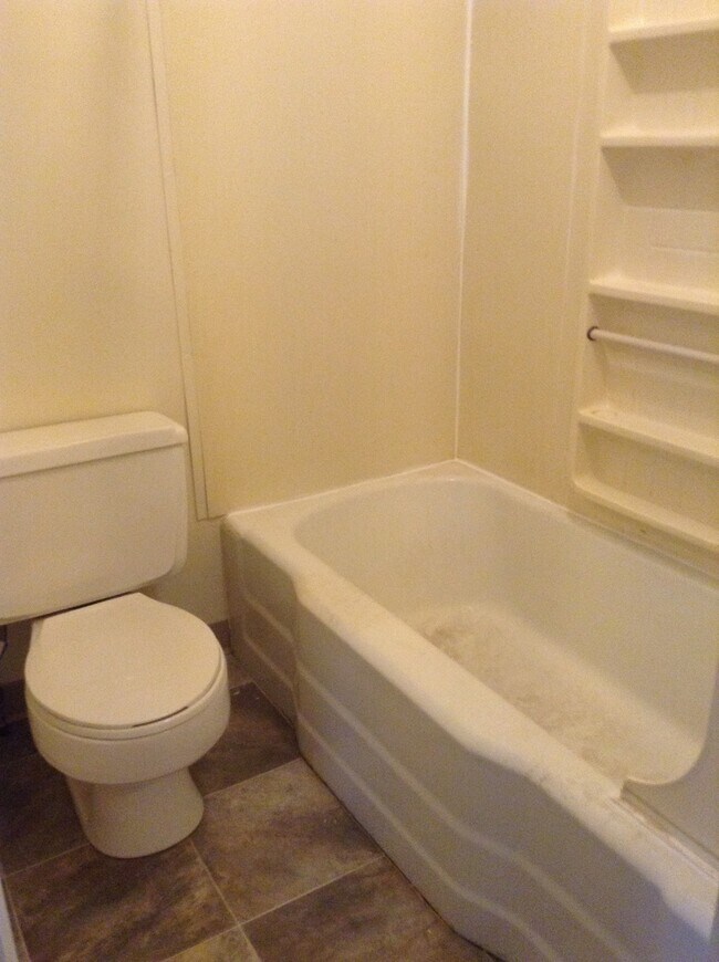 Foto del edificio - 321-323 Euclid Avenue