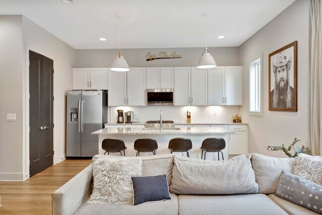 Foto del edificio - 1130 Harmony Way