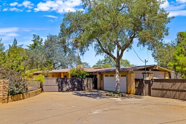 Building Photo - 1448 Terracita Ln
