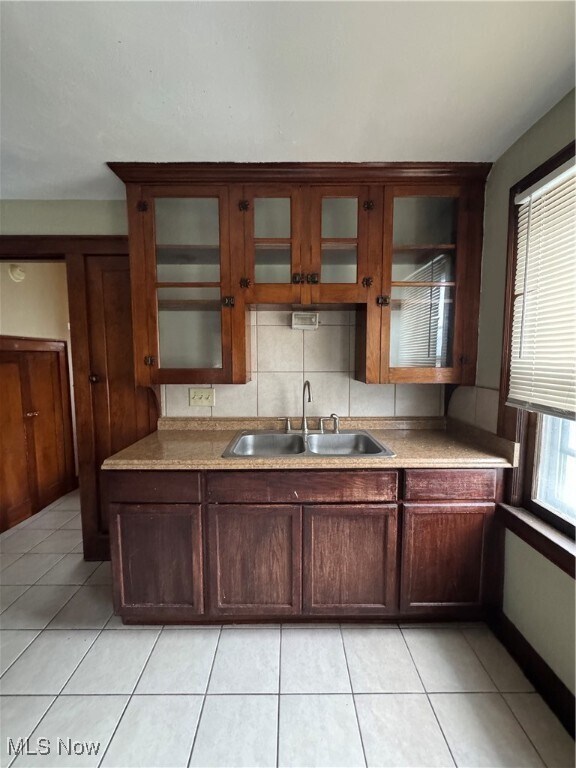 Foto del edificio - 3708 Stickney Ave