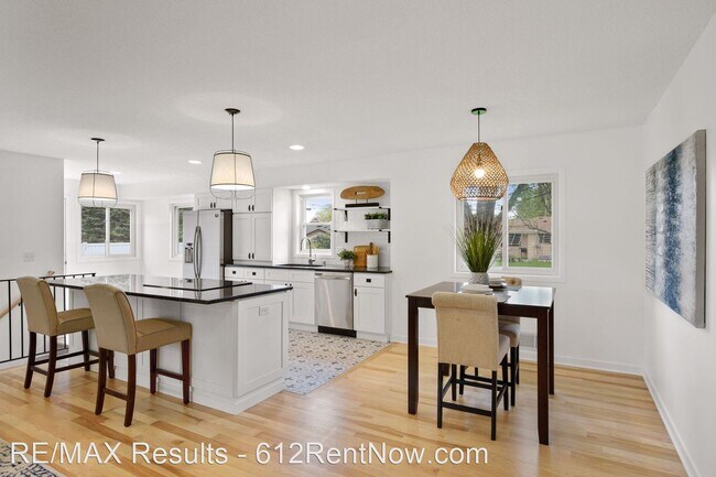 Building Photo - 4 br, 3 bath House - 2020 Sumter Avenue N