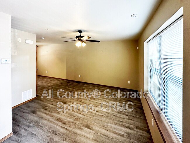 Foto del edificio - 2274 Stepping Stones Way