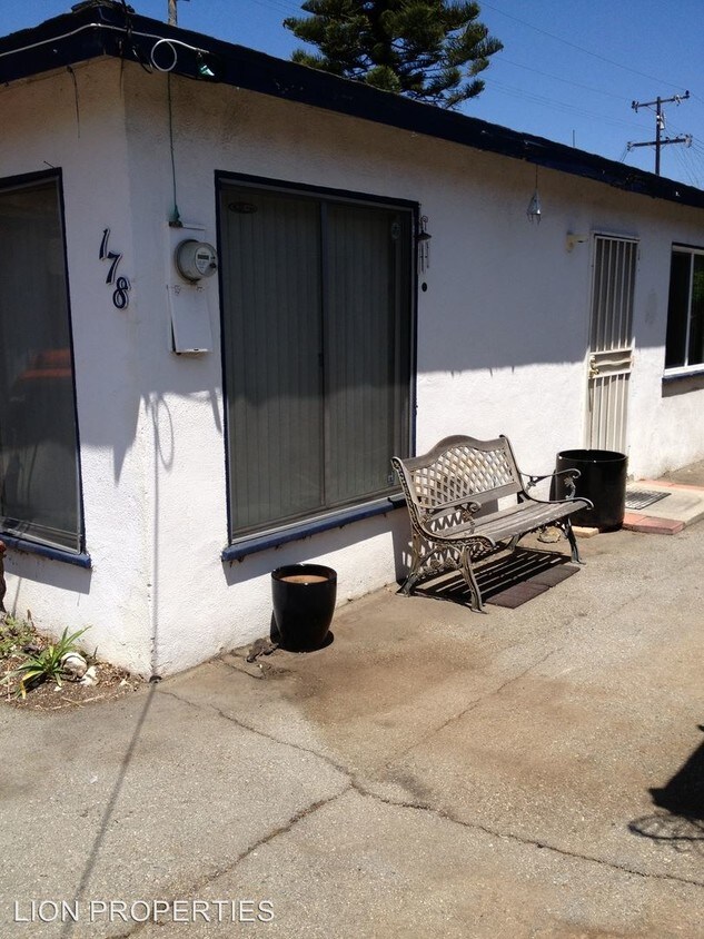 Primary Photo - 174 E Wilson St