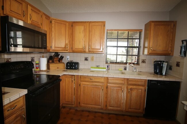 Foto del edificio - 15512 SW 142nd Ct