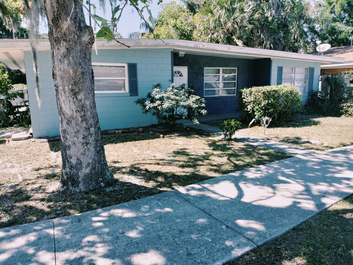 600 N Center St Unit 1, Eustis, FL 32726 Apartments in Eustis, FL