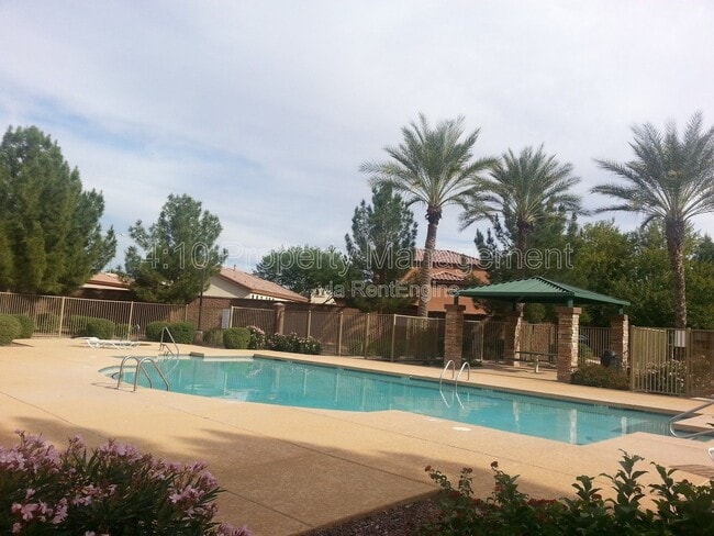 Photo - 2644 E Chester Dr House