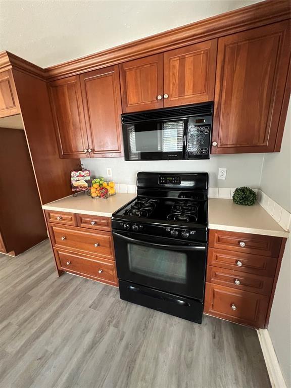 Building Photo - 1706 Blue Bell Dr