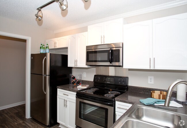 3HAB, 2BA - 1,230 ft² - 1322 North Apartments
