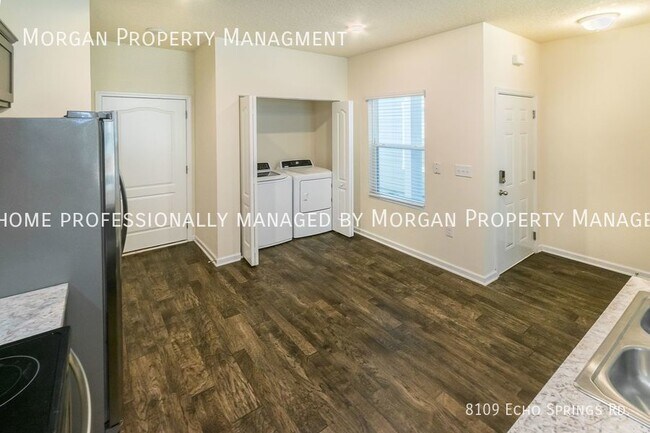Foto del edificio - BEAUTIFUL TOWNHOUSE IN BAYPOINTE  2/2.5 wi...