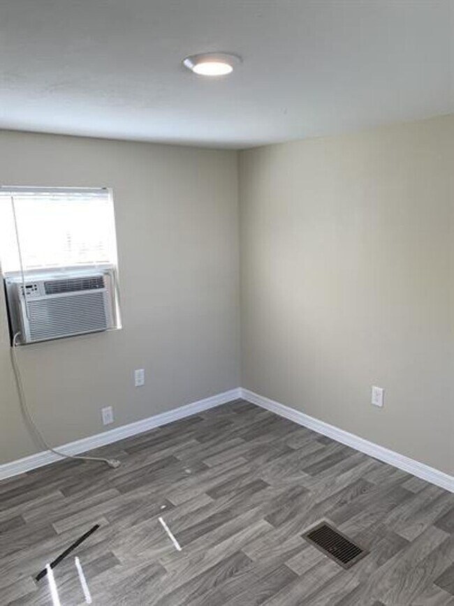 Foto del edificio - 2854 Lake Alfred Rd