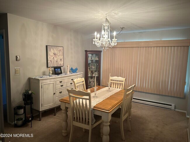 Foto del edificio - 805A Westminster Ct