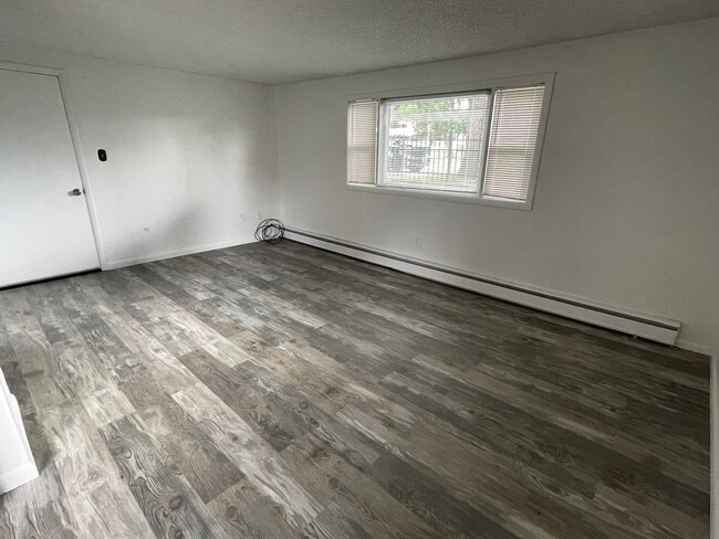 Living room - 2901 8th Ave N