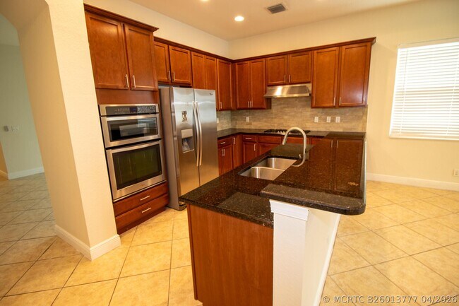 Foto del edificio - 8253 NW 118th Way