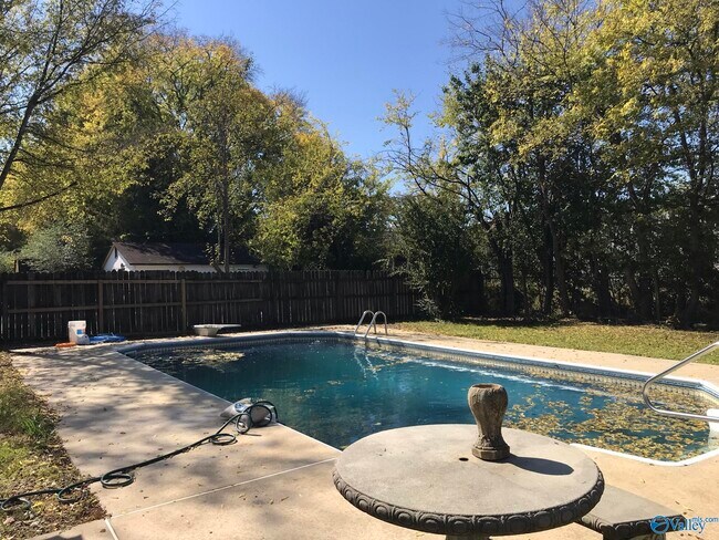 Foto del edificio - 2944 Lynnwood Cir SW