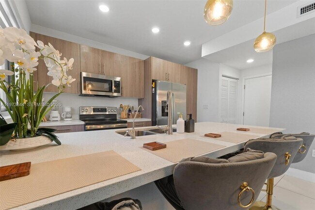 Foto del edificio - 206 NW 11th Ct