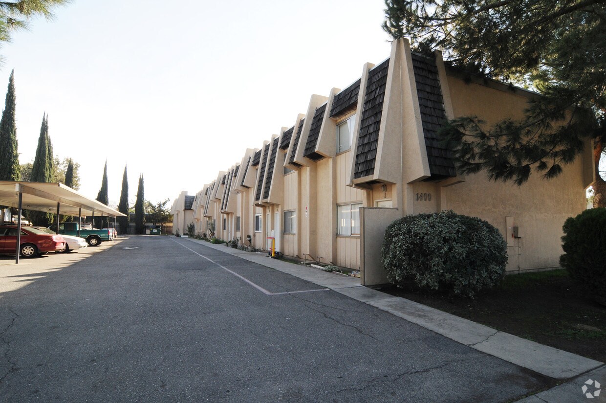 Foto principal - 1400 Floyd Ave