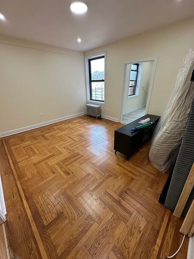 Foto del edificio - 541 Bronx River Rd