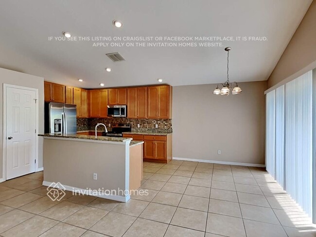 Building Photo - 723 Berwick Dr