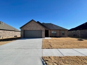 Building Photo - 1037 Parker Ln