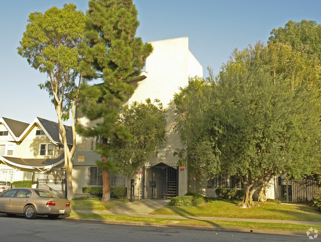 Foto del edificio - 1510 S St Andrews