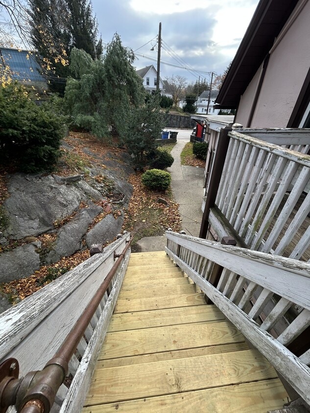 Primary Photo - 126 Boswell Ave