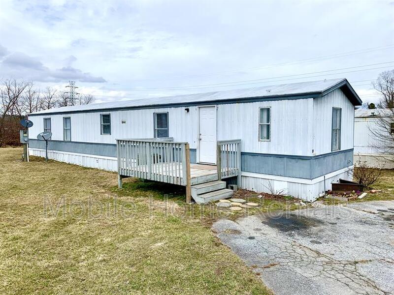 21 Leisure Ln, East Flat Rock, NC 28726 House Rental in East Flat