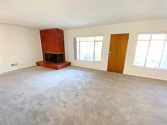 Foto del edificio - 8239 Noren St