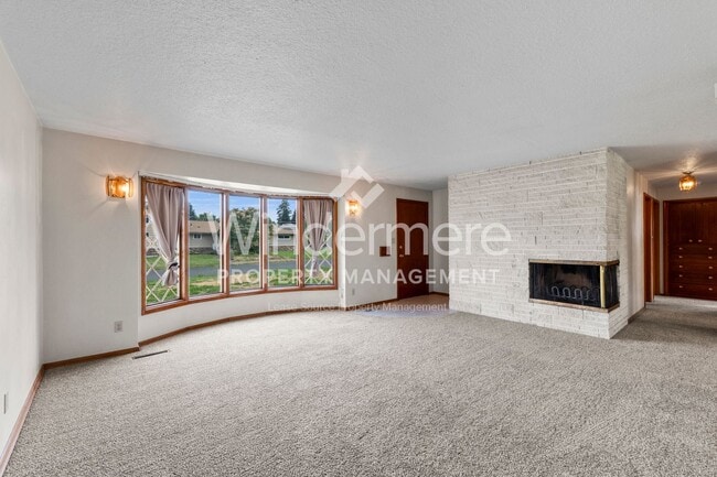 Foto del edificio - 2115 W Kiernan Ave