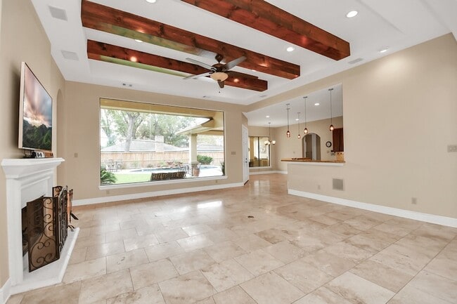 Foto del edificio - 1611 Lynnview Dr