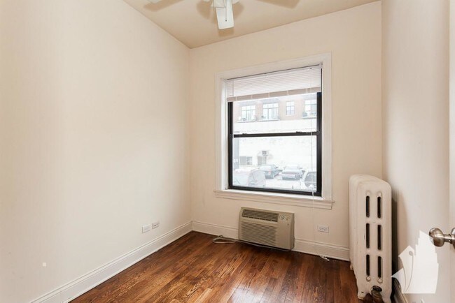 Building Photo - 1 bedroom in Chicago IL 606613