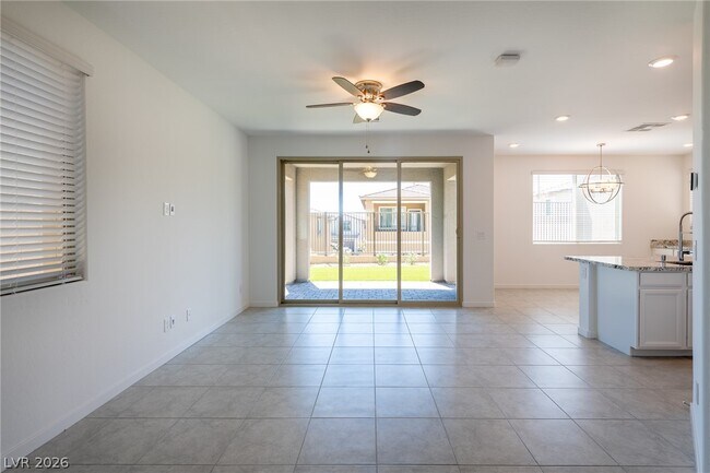 Foto del edificio - 12397 Shoreline Echo Ave