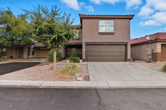 Foto del edificio - Beautiful 2-Story Home with Modern Upgrade...