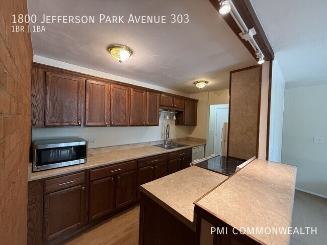 Foto del edificio - 1800 Jefferson Park Ave