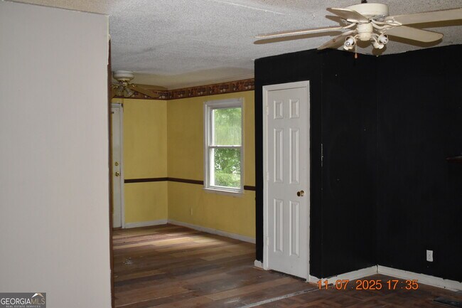 Foto del edificio - 4517 Greenfields Rd