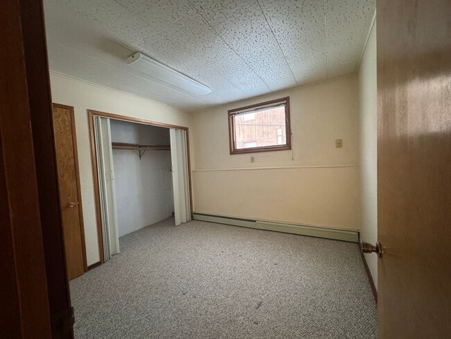 Building Photo - Madcap Lane 186/192