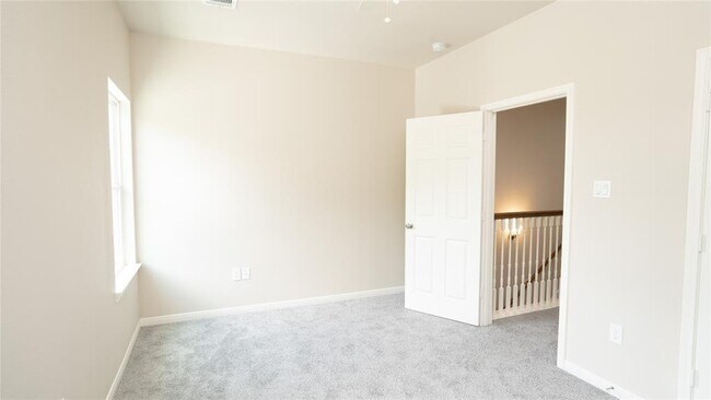 Building Photo - 7903 Moon Beam St