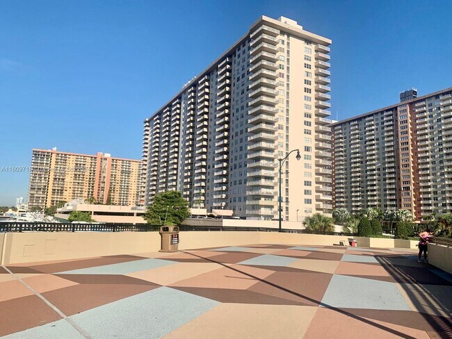 Foto del edificio - 250 174th St
