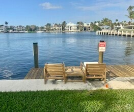 Building Photo - 414 Seasage Dr