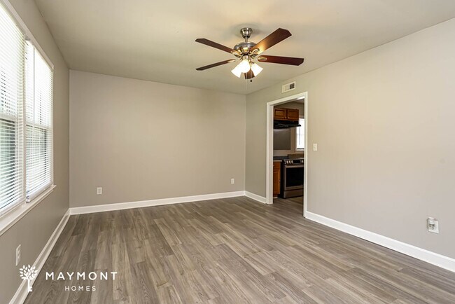 Building Photo - 3 Bedroom on Erwin Street