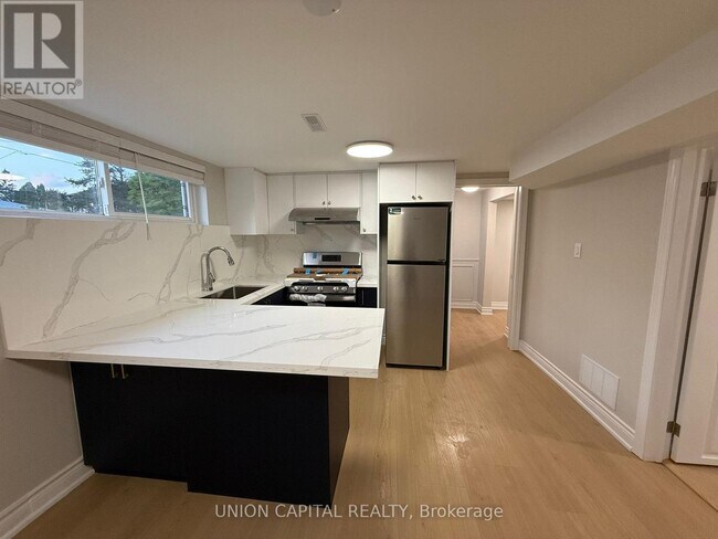 Building Photo - 117 Sherwood Forest Dr