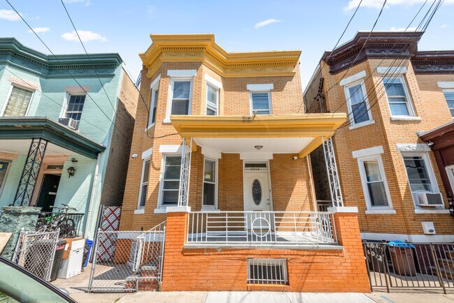 Building Photo - 6014 Palisade Ave