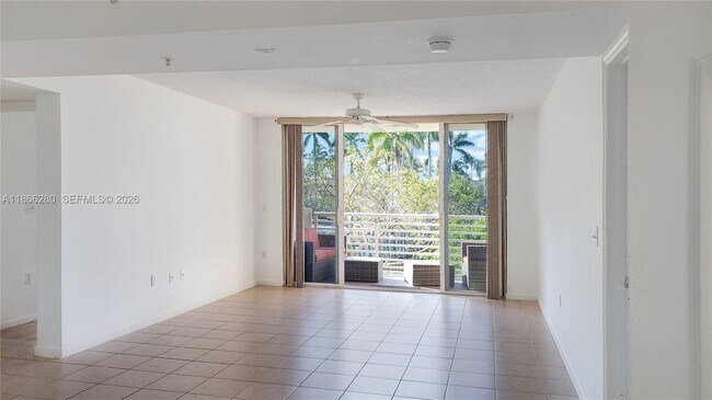 Foto del edificio - 2731 Ocean Club Blvd